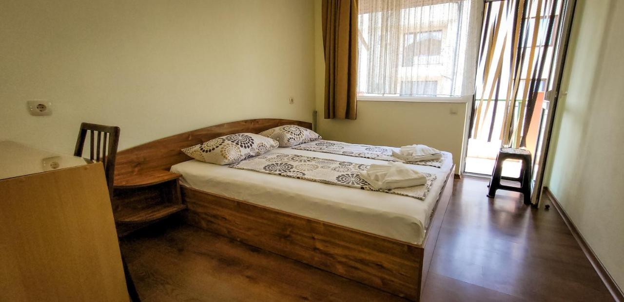 Family Hotel Ocean ツァレヴォ エクステリア 写真